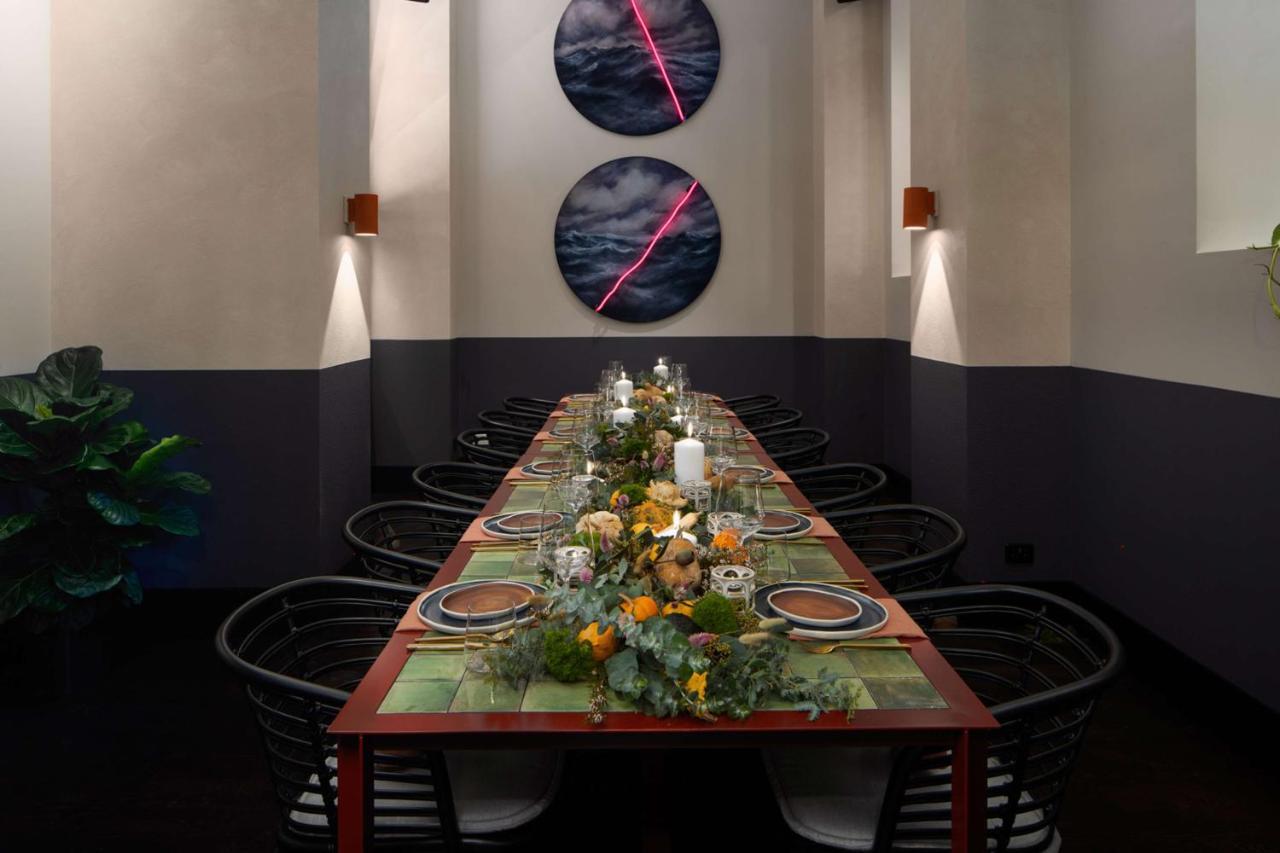 Qt Newcastle Otel Dış mekan fotoğraf The private dining room at The Ivy, St John's Wood